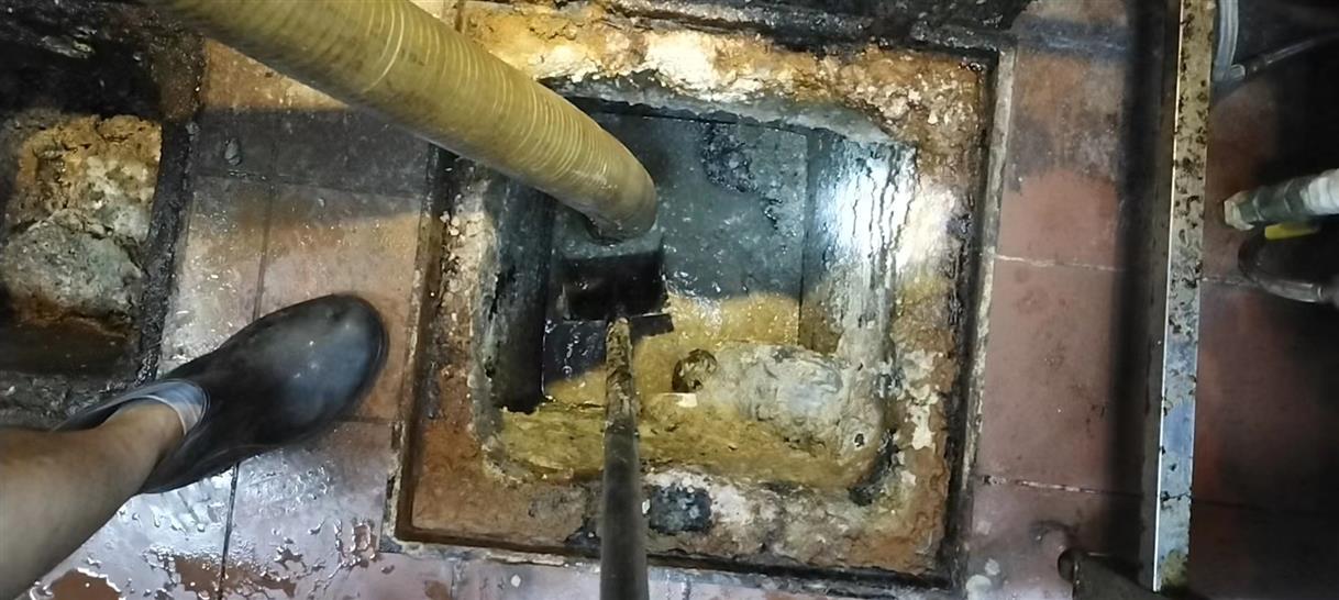 马龙化油池清理-污水池清掏