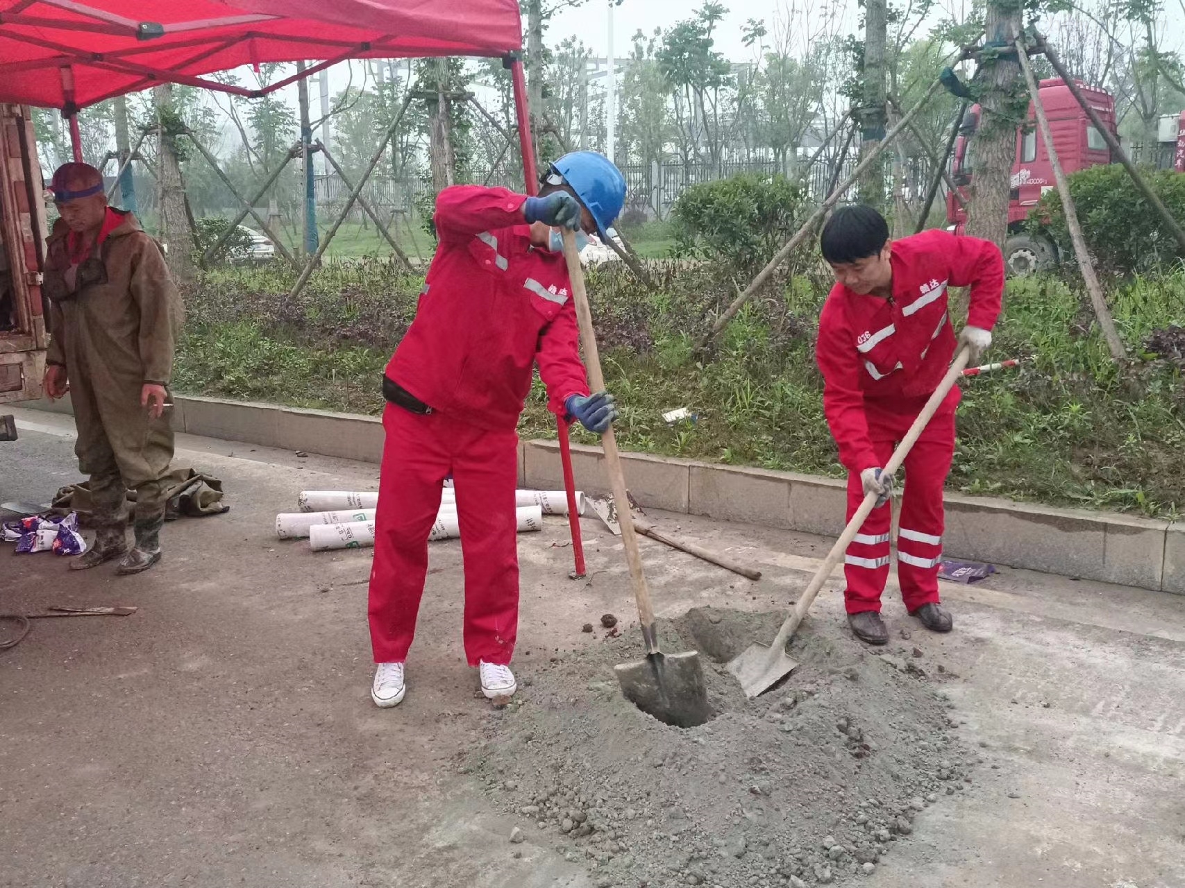 马龙管道疏通哪家好】及时进行市政管道清淤