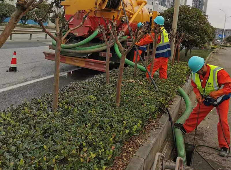 马龙市政管道清淤
